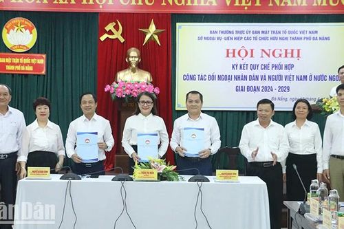 Đà Nẵng ký kết phối hợp công tác đối ngoại nhân dân