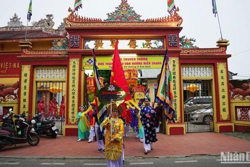 Tổ chức Lễ hội truyền thống Điện Huệ Nam tại Huế