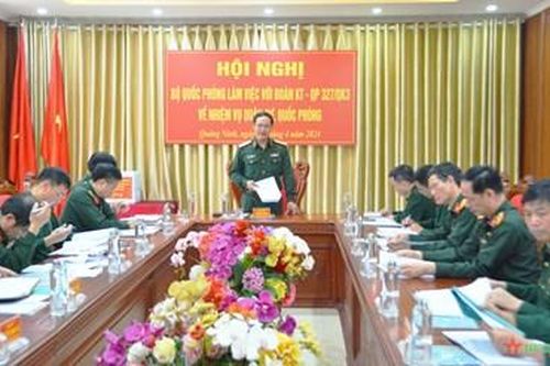 Đoàn công tác Bộ Quốc phòng làm việc với Đoàn Kinh tế-Quốc phòng 327 (Quân khu 3)