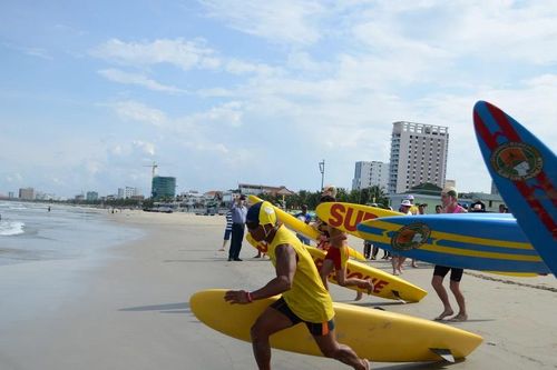 Cứu hộ biển ở Đà Nẵng: Tiến đến sự chuyên nghiệp