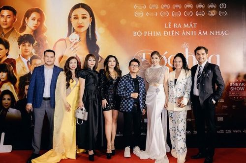 Bằng Kiều đến mừng Trizzie Phương Trinh, Mai Thu Huyền ra mắt phim