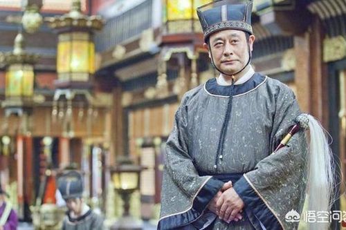 Thái giám nào 'một tay che trời' cả gan dùng gối giết chết vua?