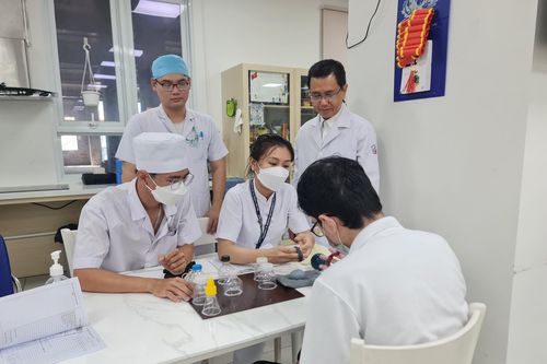 'Dạy nói' cho bệnh nhân sau đột quỵ