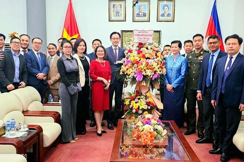 Lãnh đạo Bộ Ngoại giao chúc Tết cổ truyền Chol Chnam Thmay của Campuchia