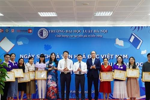 Trường Đại học Luật Hà Nội tổ chức 'Ngày Sách và Văn hóa đọc Việt Nam năm 2024'
