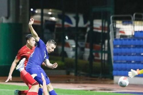 Vắng 6 'lính đánh thuê' ở U23 châu Á, đối thủ của U23 Việt Nam suy yếu