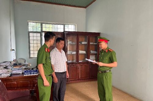 Bắt hai cán bộ lãnh đạo liên quan vụ 'hô biến' 5ha đất ở Kon Tum