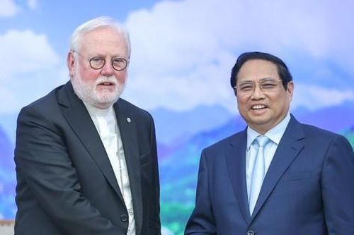 Thủ tướng Phạm Minh Chính tiếp Bộ trưởng Ngoại giao Tòa thánh Vatican