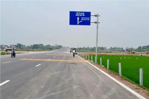 Sắp thông xe tuyến đường kết nối Hà Nội - Bắc Giang