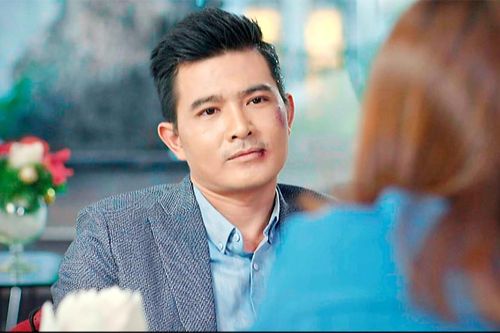 Đóng vai quá đểu cáng, Quang Sự nhận 4 cái tát từ NSND Mỹ Uyên