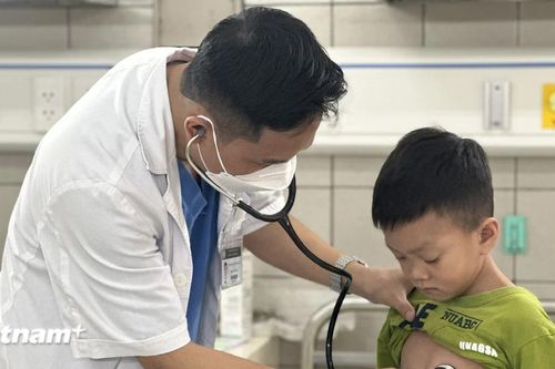 Hội nghị nhi khoa Việt-Mỹ cập nhật kỹ thuật mới điều trị bệnh lý trẻ em