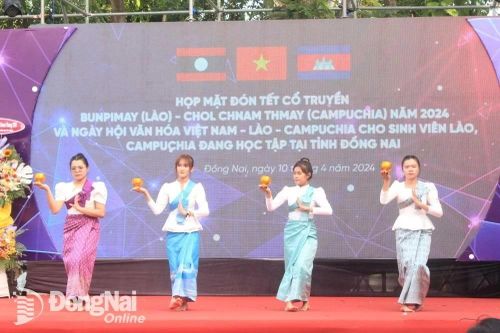 Góp phần thắt chặt tình đoàn kết, hữu nghị Việt Nam-Lào-Campuchia