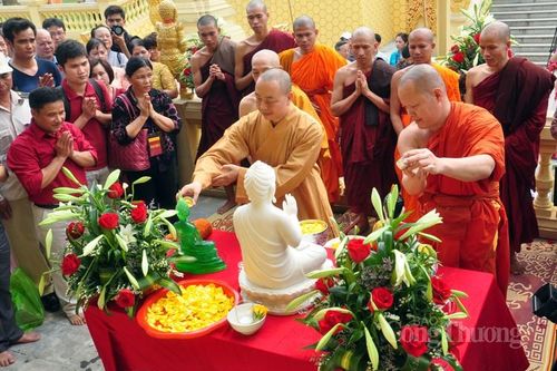 Du khách sẽ được tham dự Tết Chôl Chnăm Thmây tại Làng Văn hóa các dân tộc