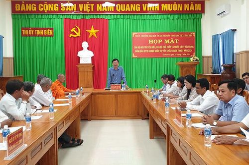 Họp mặt cán bộ chủ chốt là dân tộc thiểu số Khmer ở TX. Tịnh Biên, nhân Tết Chol Chnam Thmay 2024
