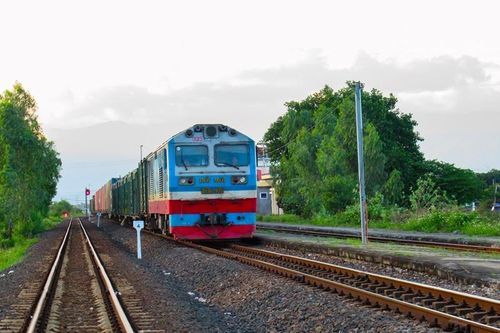 Tăng các chuyến tàu phía Bắc phục vụ dịp nghỉ lễ 30/4 và 1/5