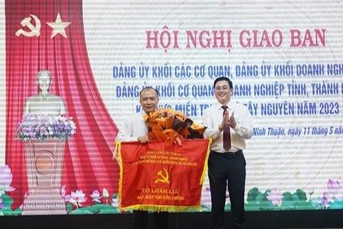 Hội nghị giao ban Đảng ủy khối khu vực miền Trung-Tây Nguyên diễn ra ngày 11 và 12-4 tại Gia Lai