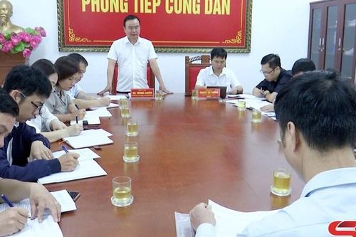 Đồng chí Bí thư Thành ủy tiếp công dân định kỳ tháng 4