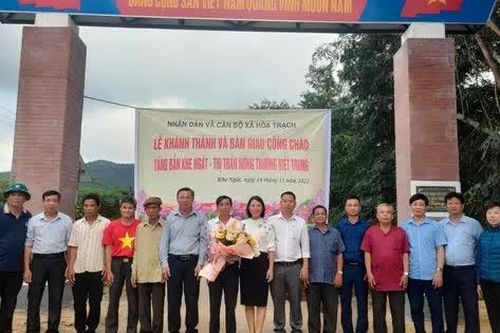 Quảng Bình: 'Dân vận khéo' ở vùng đồng bào dân tộc thiểu số - Những bước chân không mỏi…