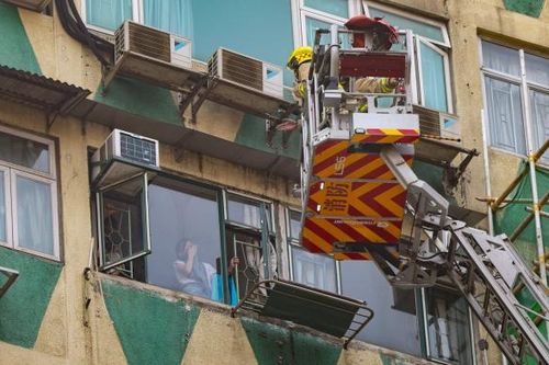 Cháy tòa nhà cao tầng ở Hong Kong, gần 40 người thương vong
