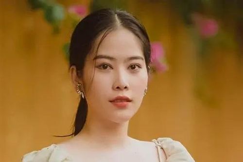 Nam Em khóa điện thoại, gửi lời từ biệt khán giả