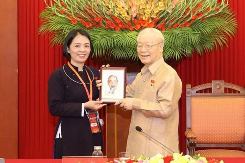 5 tập thể, cá nhân được tặng Bằng khen trong học tập và làm theo tư tưởng, đạo đức, phong cách Hồ Chí Minh
