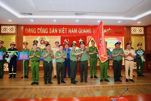 Công an TPHCM ra quân Chương trình Đồng hành cùng thanh niên Công an xã, thị trấn