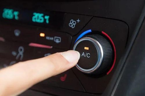 Cách sử dụng một số phím chức năng thông dụng trên ô tô