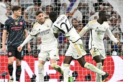 Man City cùng Real Madrid tạo mưa bàn thắng ở Bernabeu
