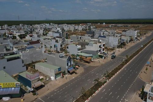 Tìm bị hại trong vụ lừa đảo liên quan dự án thu hồi đất sân bay Long Thành