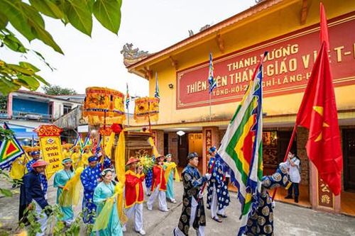 Đặc sắc Lễ hội điện Huệ Nam ở Huế