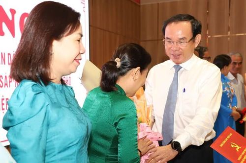 Bí thư Thành ủy TPHCM Nguyễn Văn Nên dự lễ ra mắt khu phố mới tại TP Thủ Đức
