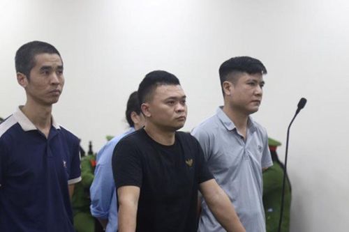 Hà Nội: Xét xử cựu cán bộ công an phường cho vay nặng lãi
