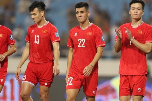 Bóng đá Việt Nam phải chuyển giao trên nhiều phương diện