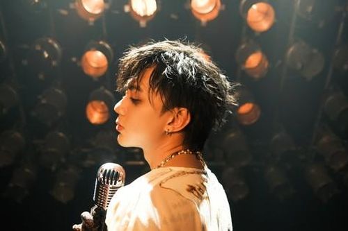 Chuyện gì khiến 'lãng tử suy tình' của showbiz Việt SOOBIN khóc hết mắt, liên quan đến người yêu cũ?
