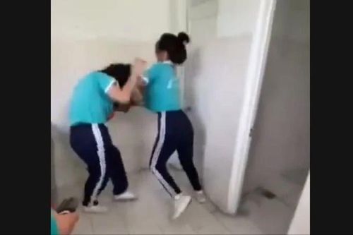 Kỷ luật các nữ sinh trong vụ bạo lực học đường ở Kiên Giang