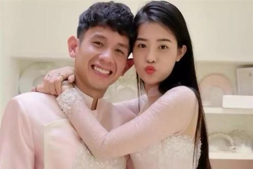 Sau Quang Hải, đến lượt Hồng Duy 'bật đèn xanh' cho đám cưới