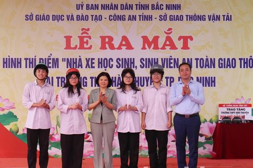 Bắc Ninh ra mắt mô hình nhà xe học sinh, sinh viên ATGT