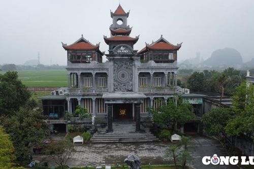 Độc đáo với kiến trúc lâu đài đá khổng lồ ở Ninh Bình