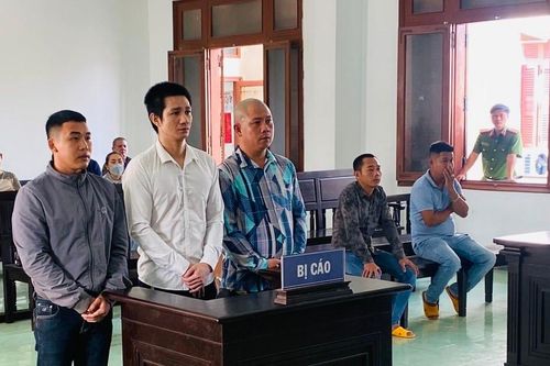 Phú Yên: Đòi nợ bằng súng, 3 bị cáo lãnh án