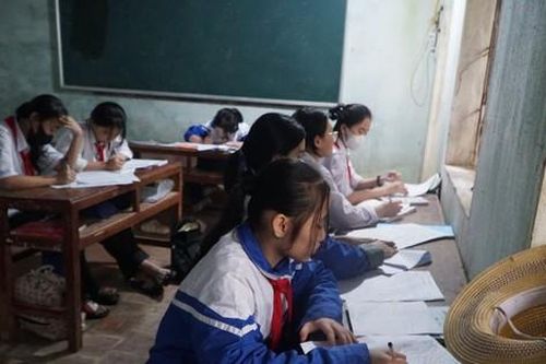 Học trò dệt ước mơ trong những căn phòng xuống cấp