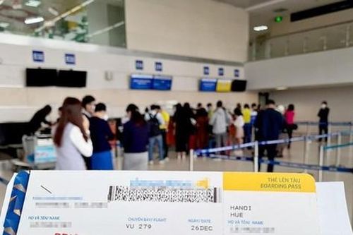 'Giá vé máy bay đang là vấn đề rất đau đầu'