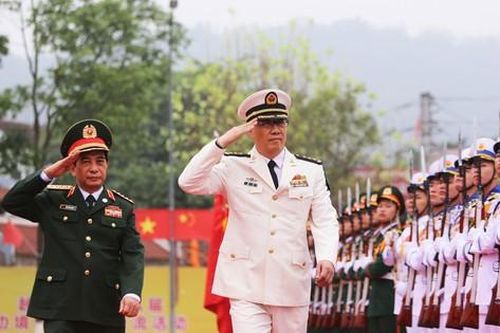 Hình ảnh giao lưu hữu nghị quốc phòng biên giới Việt Nam - Trung Quốc lần thứ 8