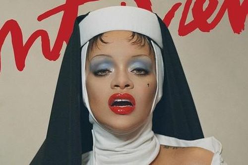 Rihanna gây phẫn nộ