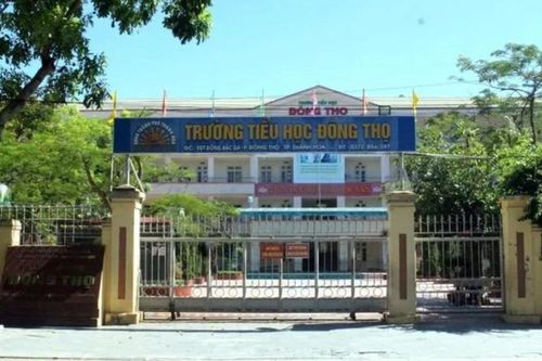 Công an điều tra một hiệu trưởng bị 'tố' bớt xén tiền ăn bán trú