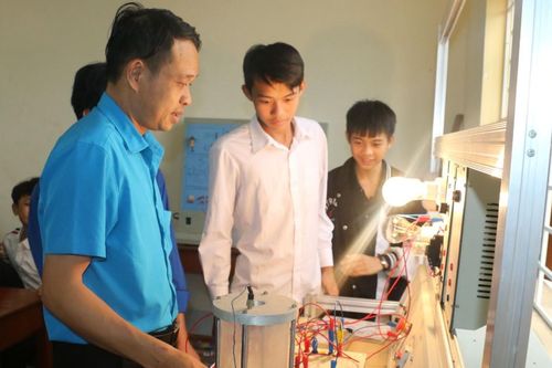 Trường nghề loay hoay trước 'bài toán' giáo viên hợp đồng