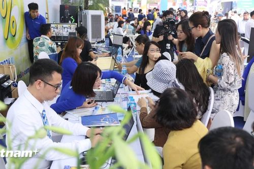 Hội chợ VITM Hà Nội 2024: Lữ hành kích cầu, ưu đãi giảm sâu tới 45%