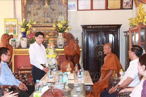 Lãnh đạo tỉnh Bạc Liêu thăm, chúc Tết Chôl Chnăm Thmây