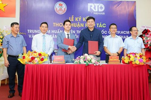 Trung tâm Huấn luyện thể thao Quốc Gia TP.HCM hợp tác với bác sĩ của ĐT Việt Nam