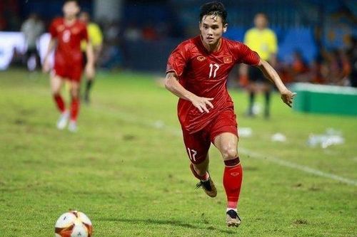 Dính chấn thương vai, Võ Minh Trọng nghỉ hết mùa giải 2023/24