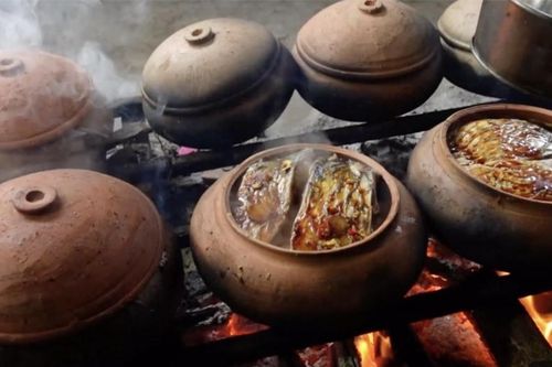 Trứ danh cá kho làng Vũ Đại